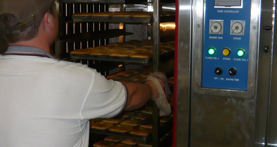  Oven